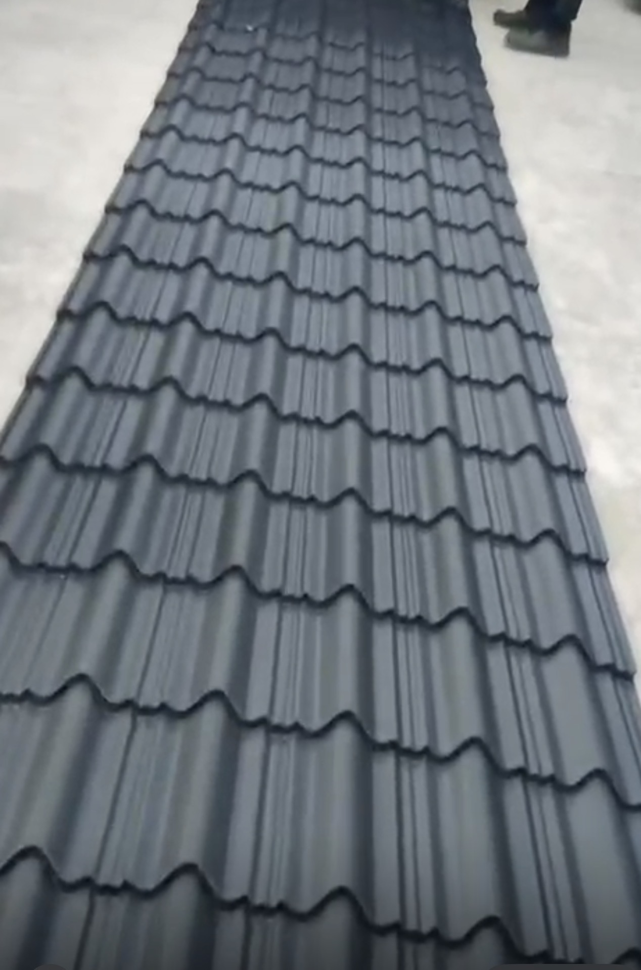 TÔLES TUILES NOIR SABLE
